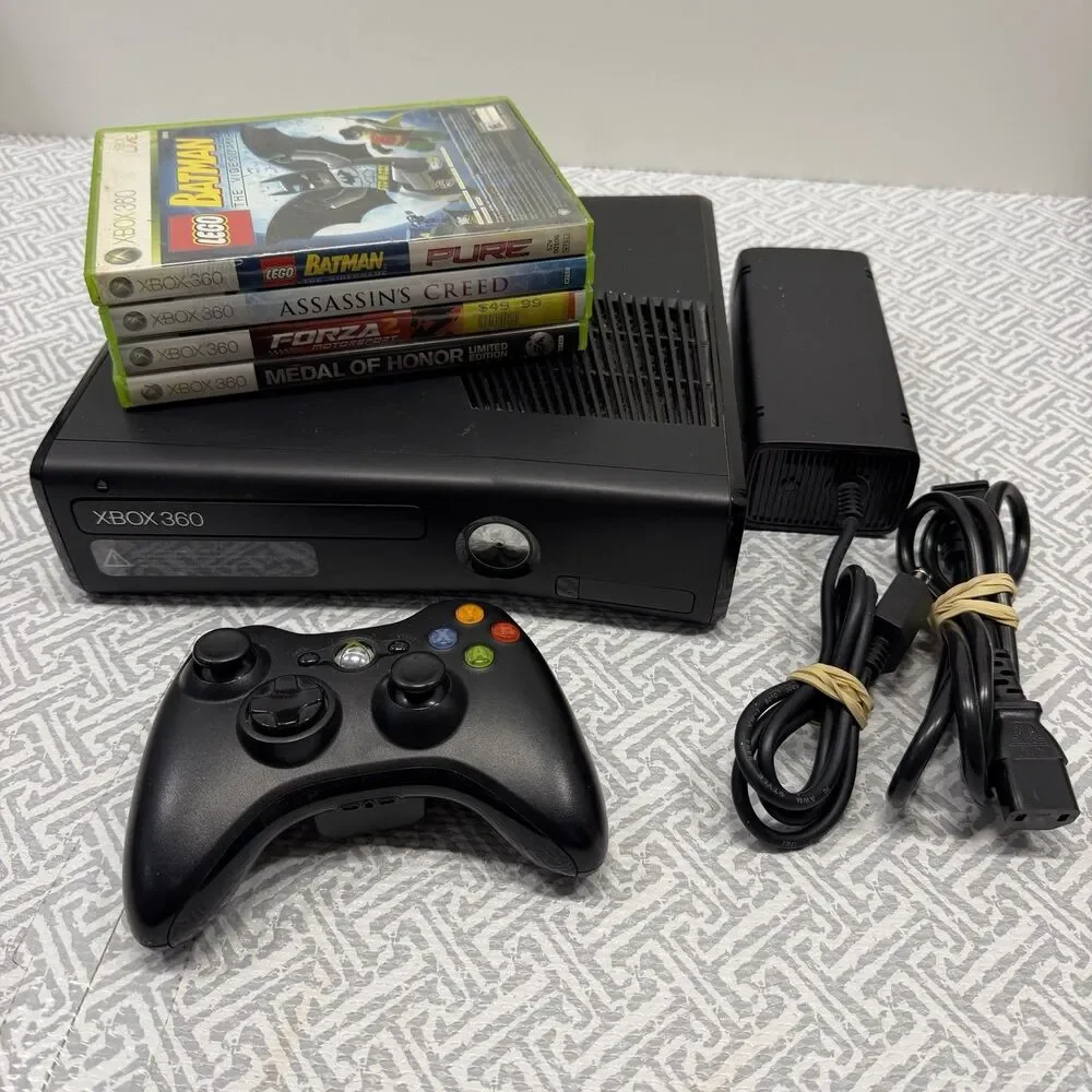 Microsoft Xbox 360 Kinect Bundle 250GB Matte Black Console